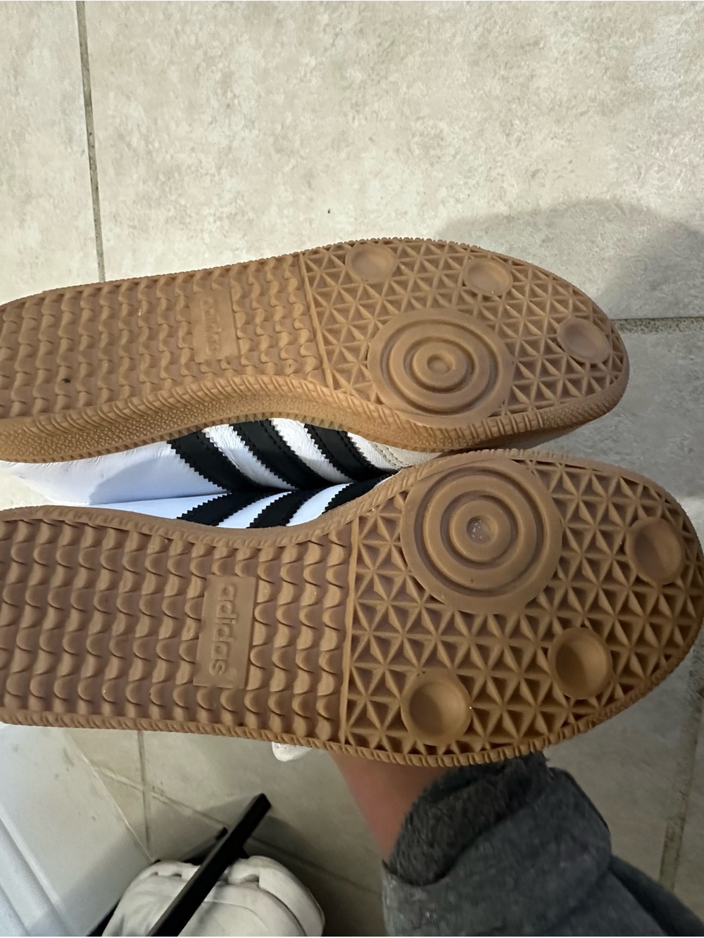 adidas Off-White Sneaker Label Detail - Picture 6 of 6